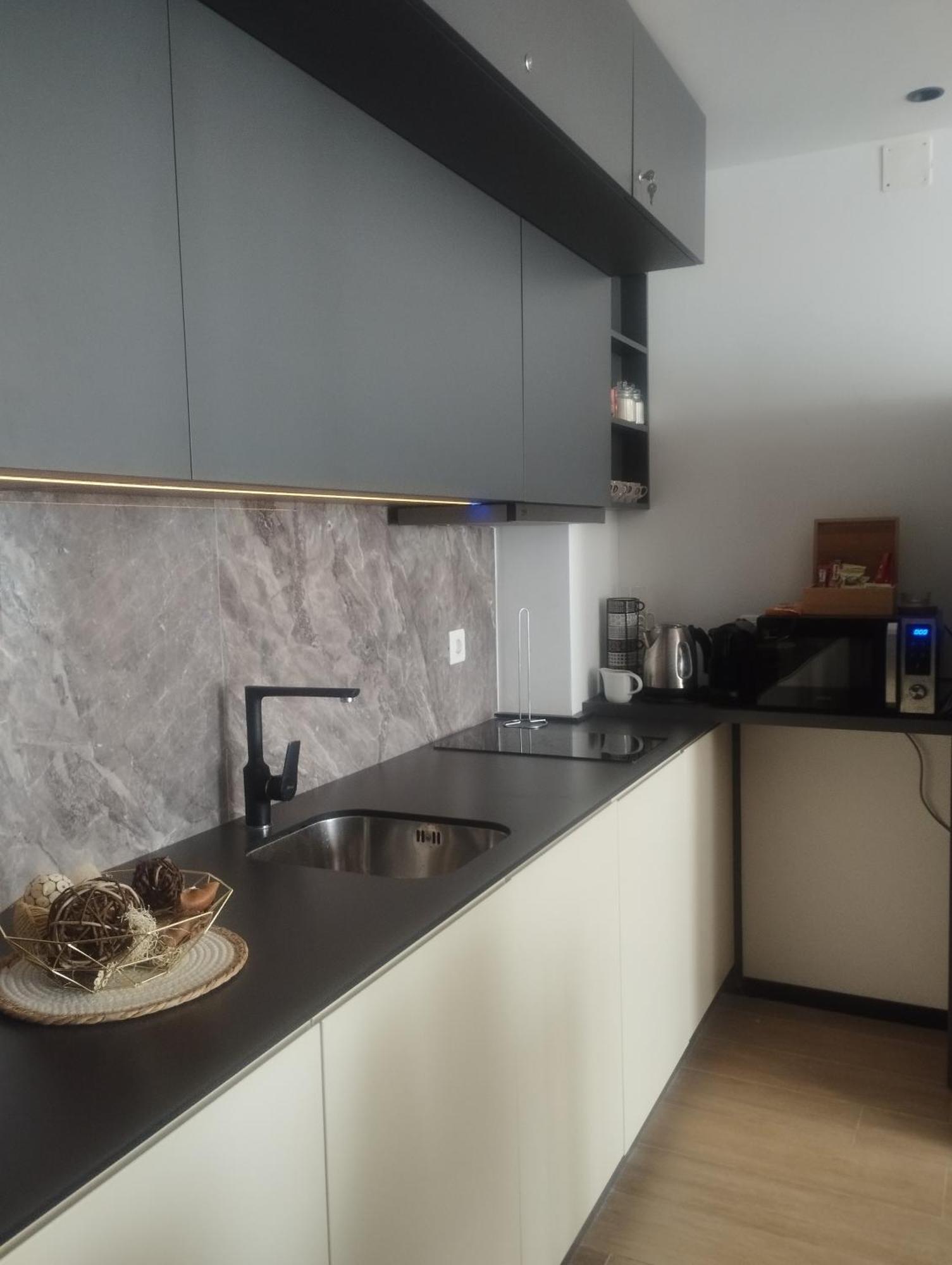 Beachfront Luxury Apartment Budva Rum bild